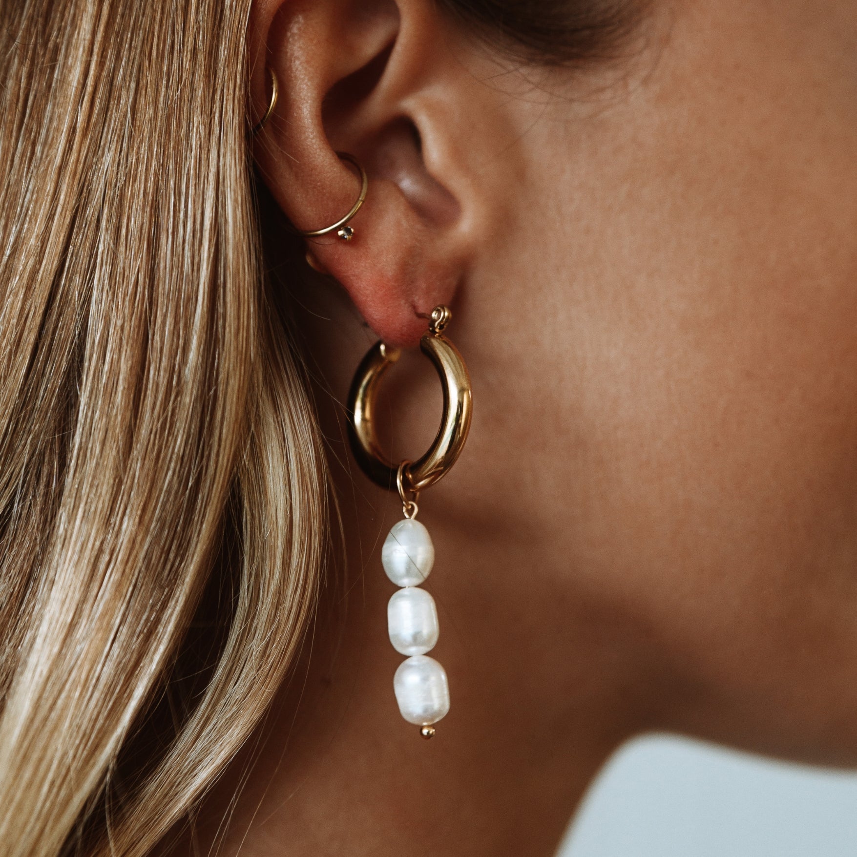 Big pearl hoops