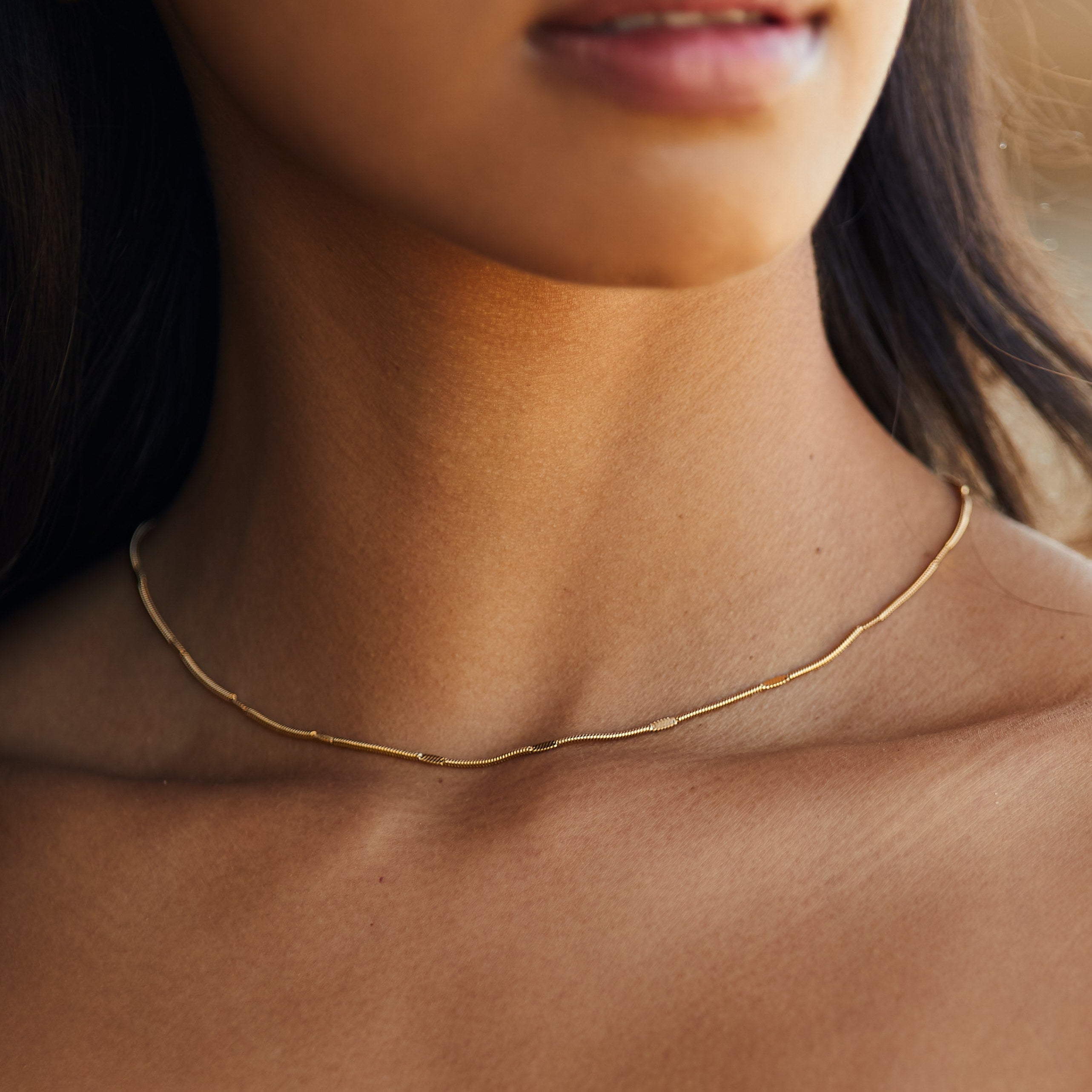 Flat Minimal Choker