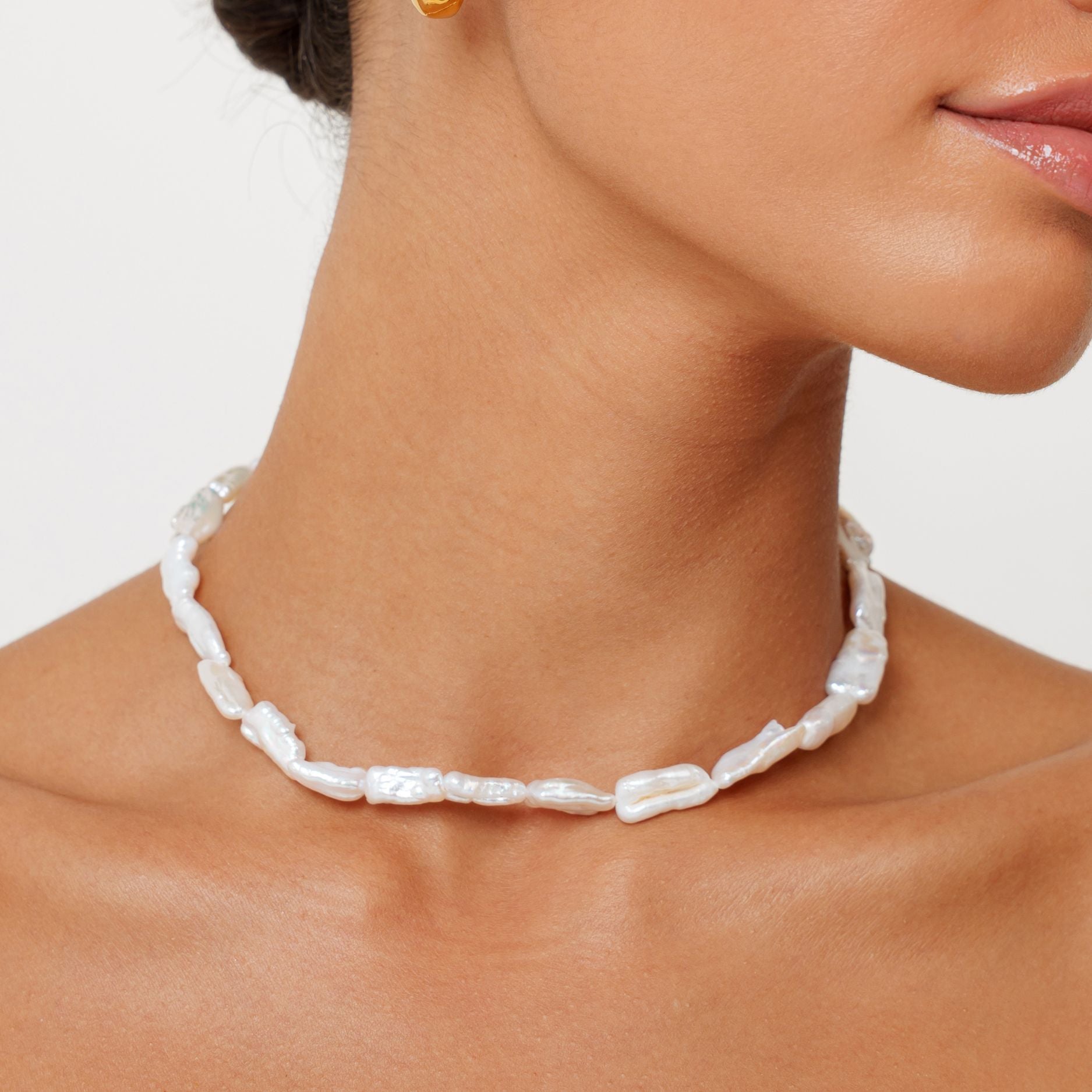 Long Pearl Choker