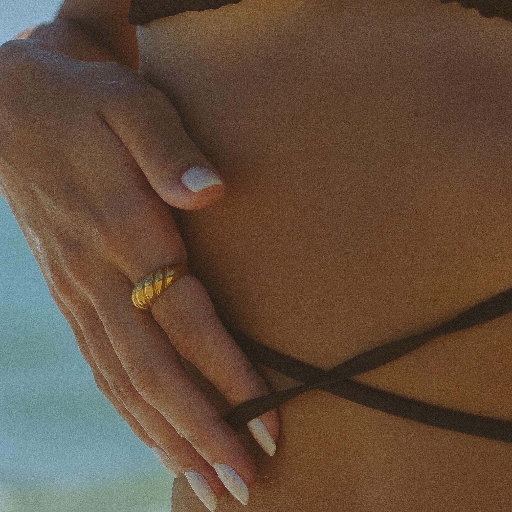 Beach statement ring